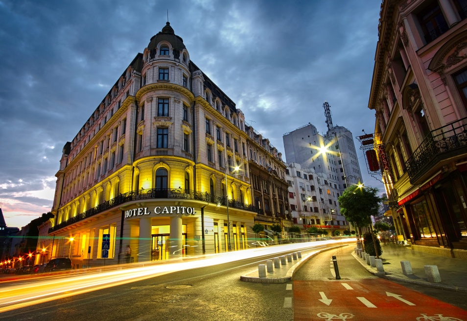 Clădirea Hotelului Capitol de pe Calea Victoriei